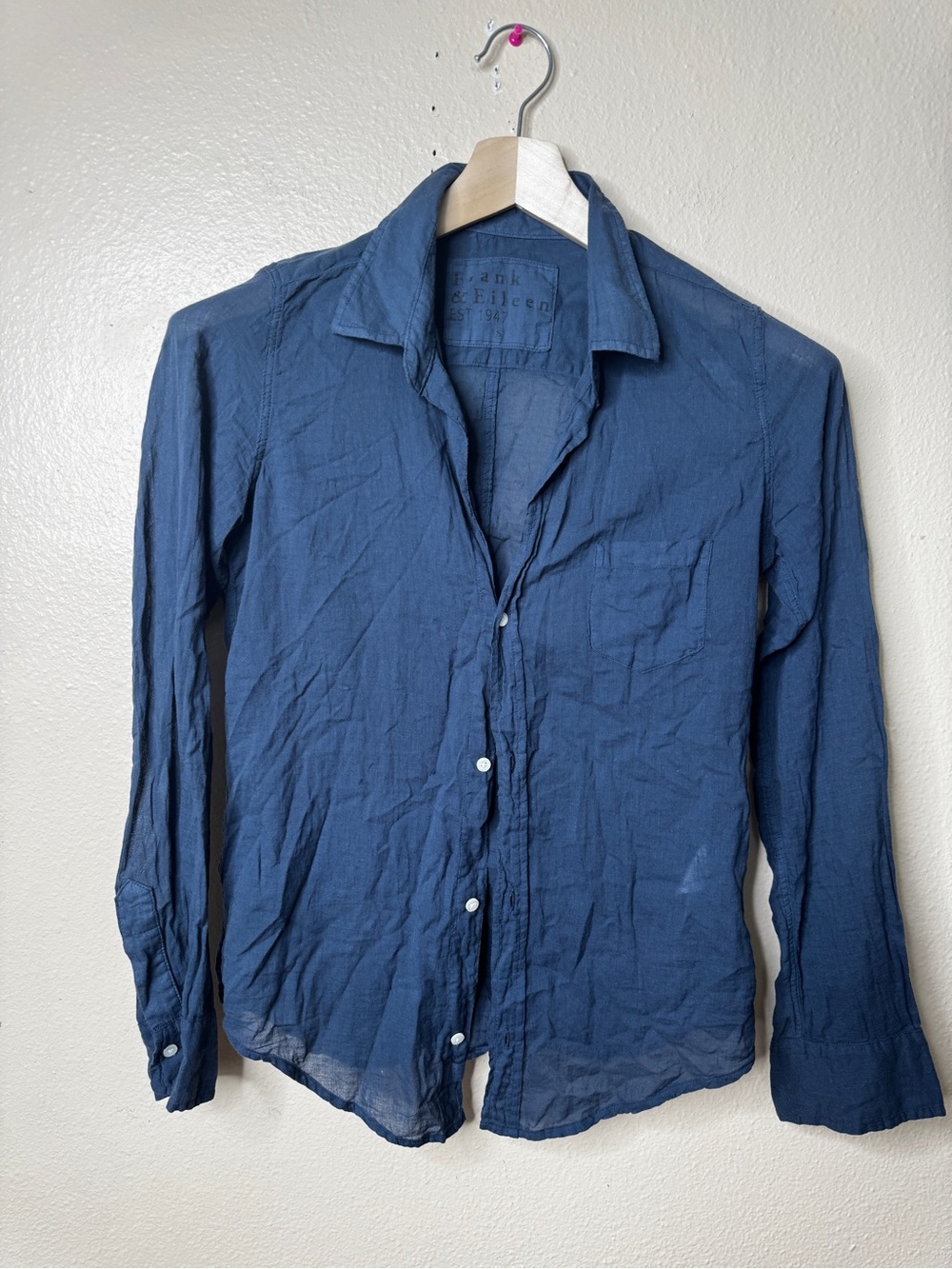 Frank & Eileen Shirt Women's Small Navy Blue Button Up Lightweight